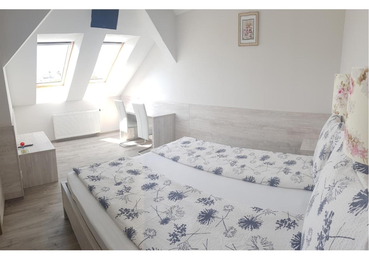 Vandor Vendeghaz Szeged Luaran gambar